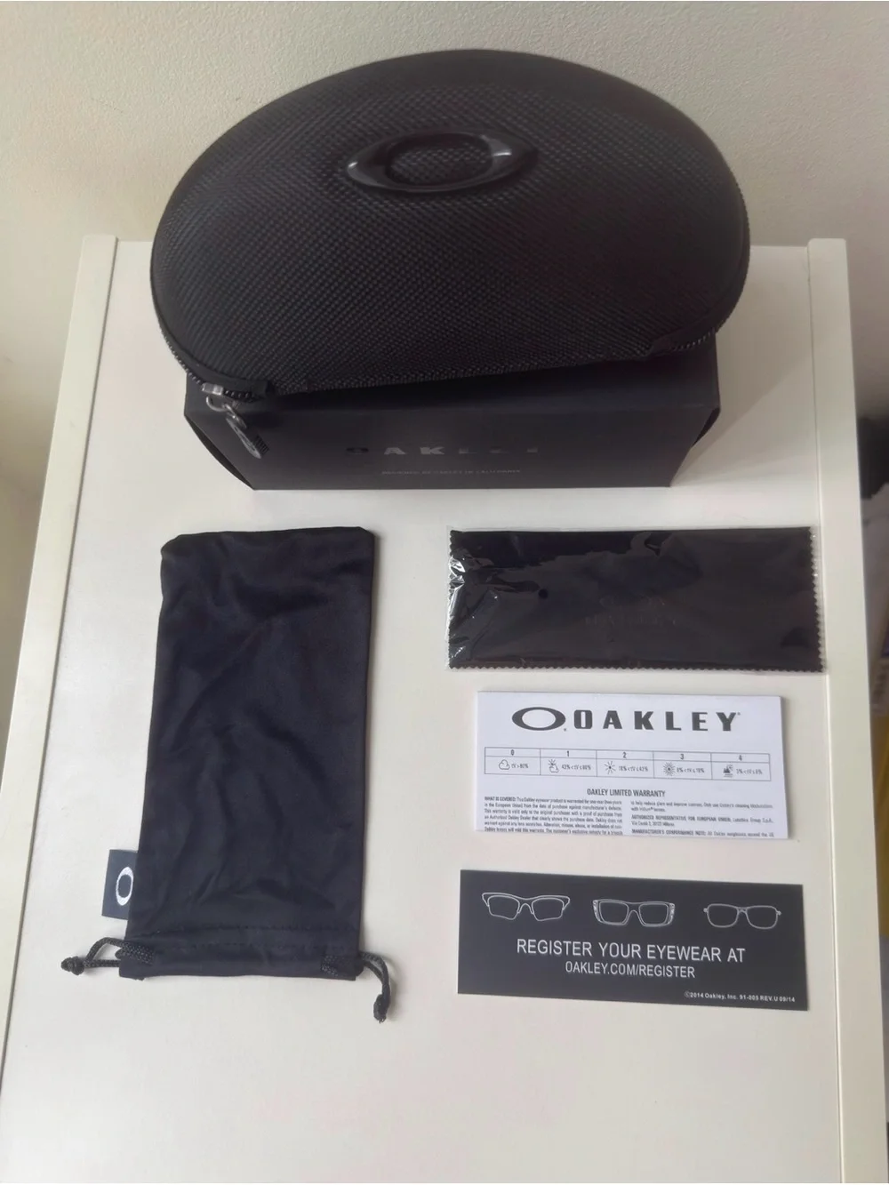 Oakley Radar EV Path Sunglasses - Grey ink frame with vibrant prizm road lenses